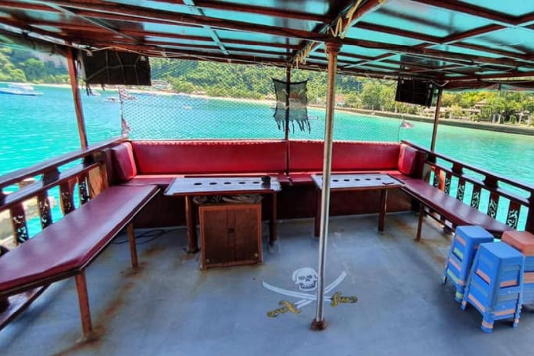 top deck rear seating phi phi pirate boat